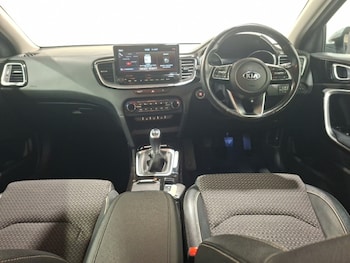 Used Kia XCeed 2020 for sale - 79343502: Photo