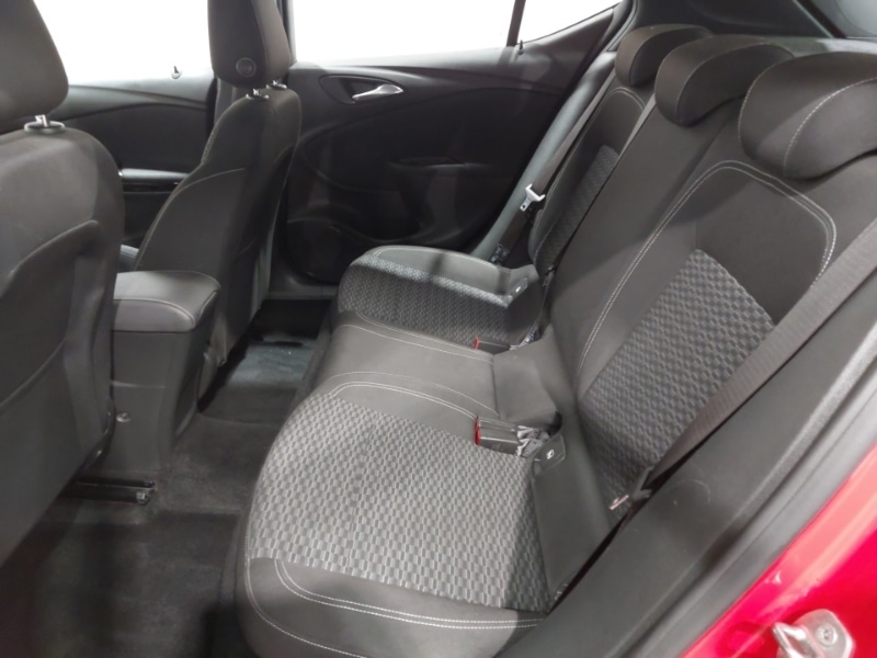 Used Vauxhall Astra 2018 for sale - 77992728: Photo 6