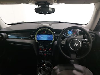 Used MINI Hatch 2023 for sale - 77073556: Photo