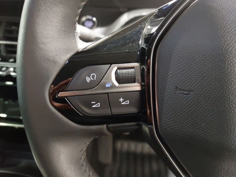 Used Peugeot 2008 2022 for sale - 76834180: Photo 15