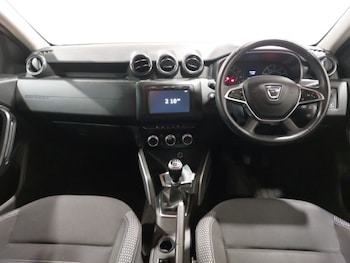 Used Dacia Duster 2018 for sale - 76614203: Photo