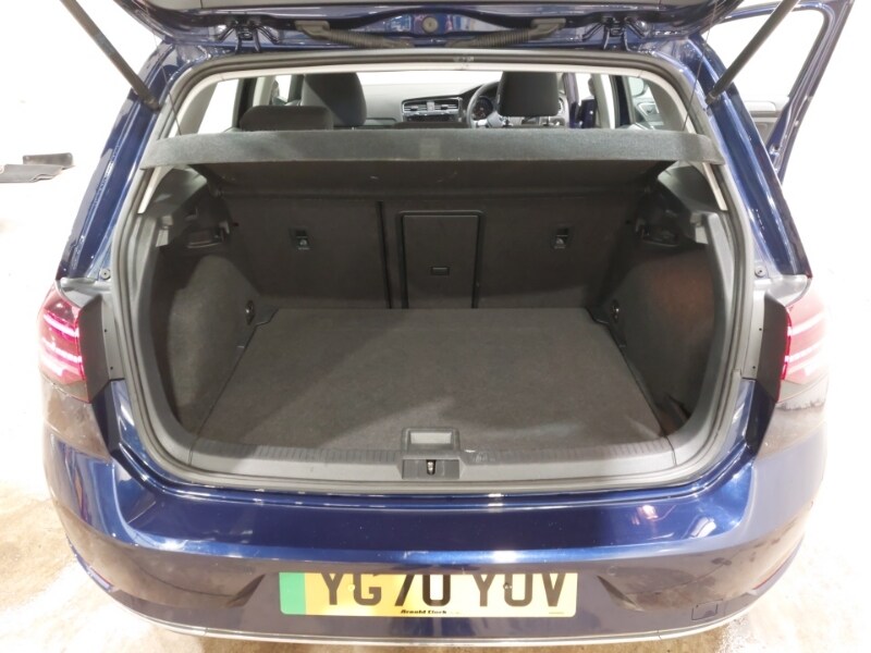 Used Volkswagen Golf 2020 for sale - 77522526: Photo 8