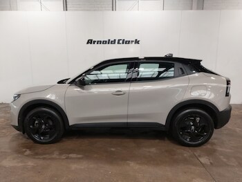 Used Alfa Romeo Junior 2025 for sale - 78164009: Photo