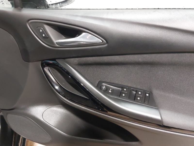 Used Vauxhall Astra 2019 for sale - 77085802: Photo 19