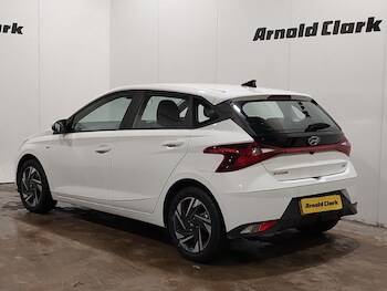 Used Hyundai i20 2022 for sale - 77024460: Photo