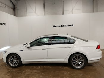 Used Volkswagen Passat 2018 for sale - 78230364: Photo