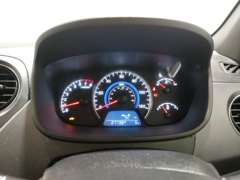 Used Hyundai i10 2018 for sale - 77357988: Photo 18