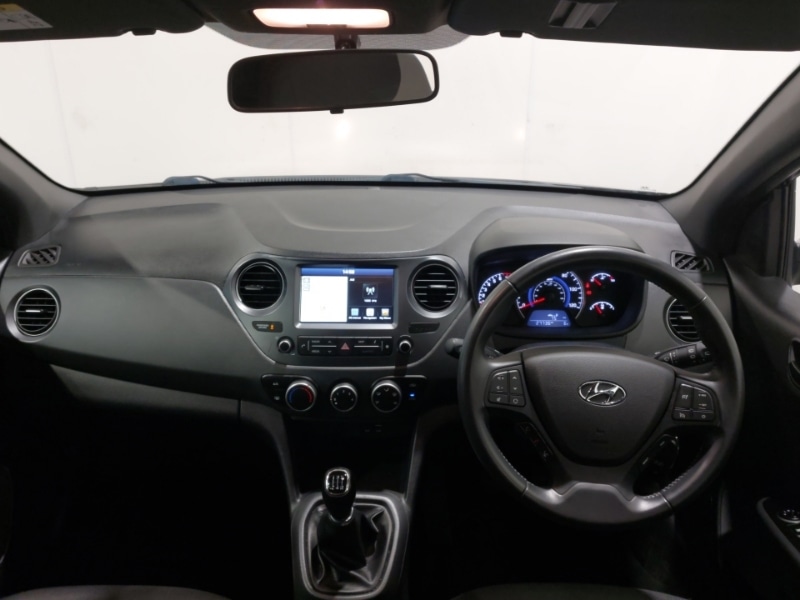 Used Hyundai i10 2018 for sale - 77357988: Photo 2