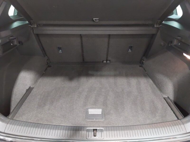 Used Volkswagen Tiguan 2019 for sale - 77815629: Photo 8