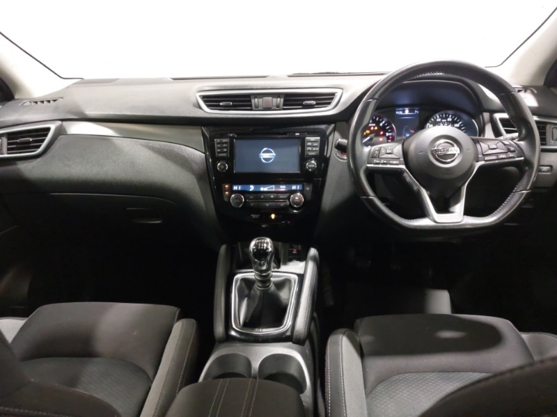 Used Nissan Qashqai 2018 for sale - 77119261: Photo 2