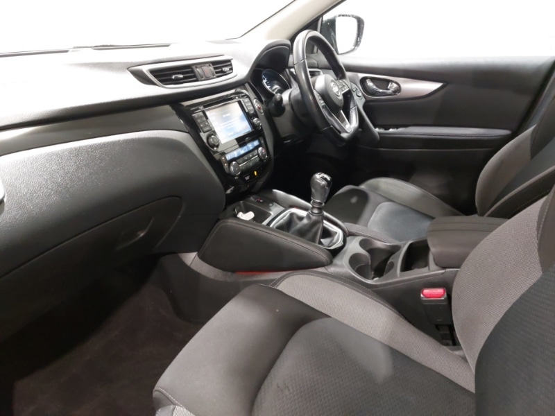 Used Nissan Qashqai 2018 for sale - 77119261: Photo 5