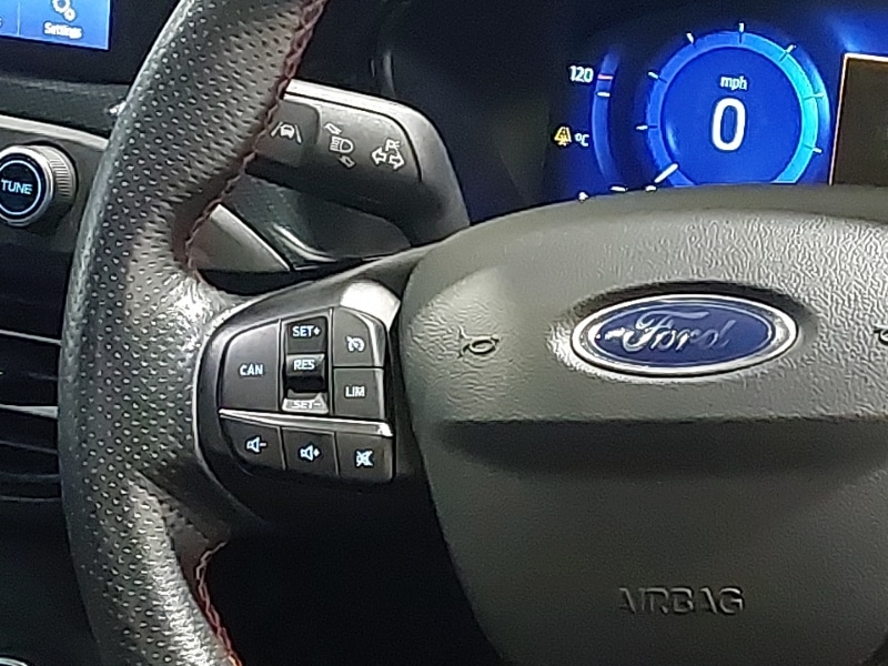 Used Ford Focus 2020 for sale - 76639533: Photo 11