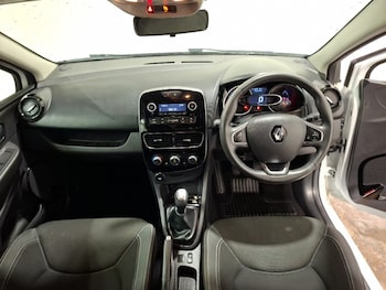 Used Renault Clio 2018 for sale - 79569708: Photo