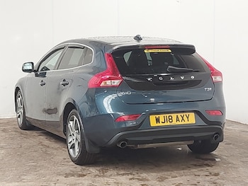 Used Volvo V40 2018 for sale - 75972030: Photo
