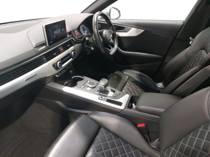 Used Audi A4 2017 for sale - 76707821: Photo 5