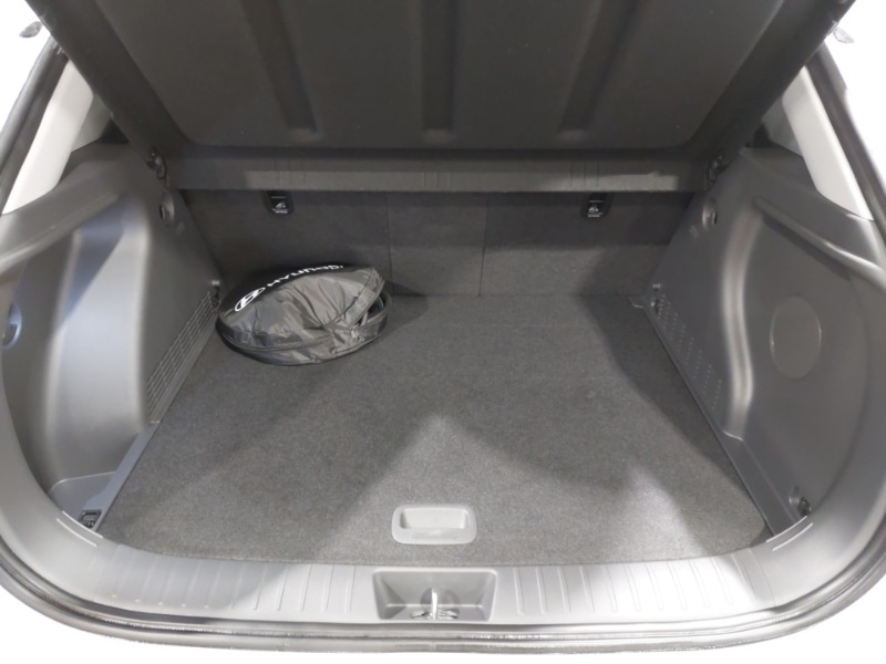 Used Hyundai KONA 2025 for sale - 77108183: Photo 8