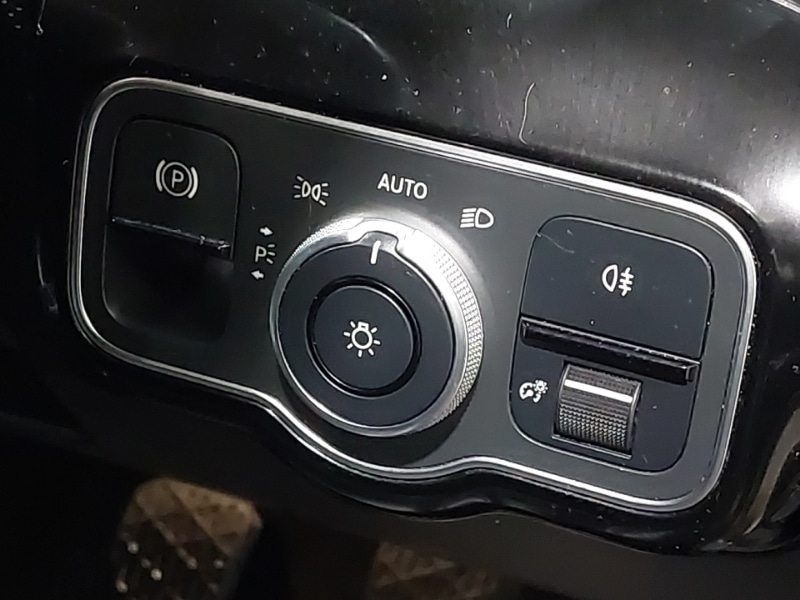 Used Mercedes-Benz A-Class 2019 for sale - 76507097: Photo 19