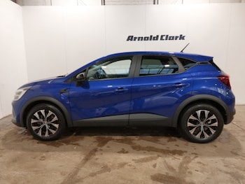 Used Renault Captur 2023 for sale - 77777274: Photo