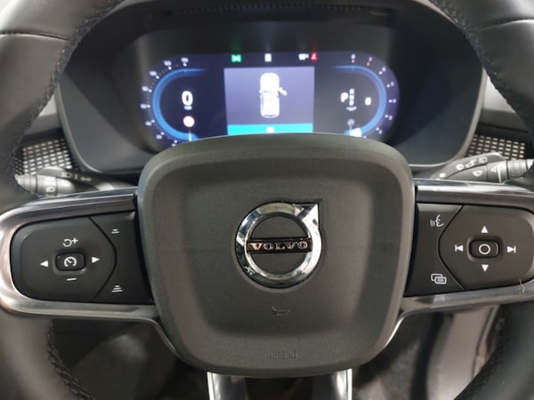 Used Volvo XC40 2024 for sale - 76199448: Photo 11