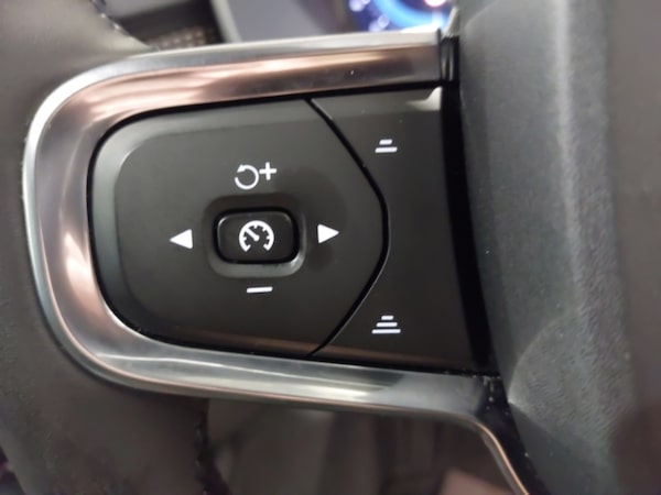 Used Volvo XC40 2024 for sale - 76199448: Photo 17