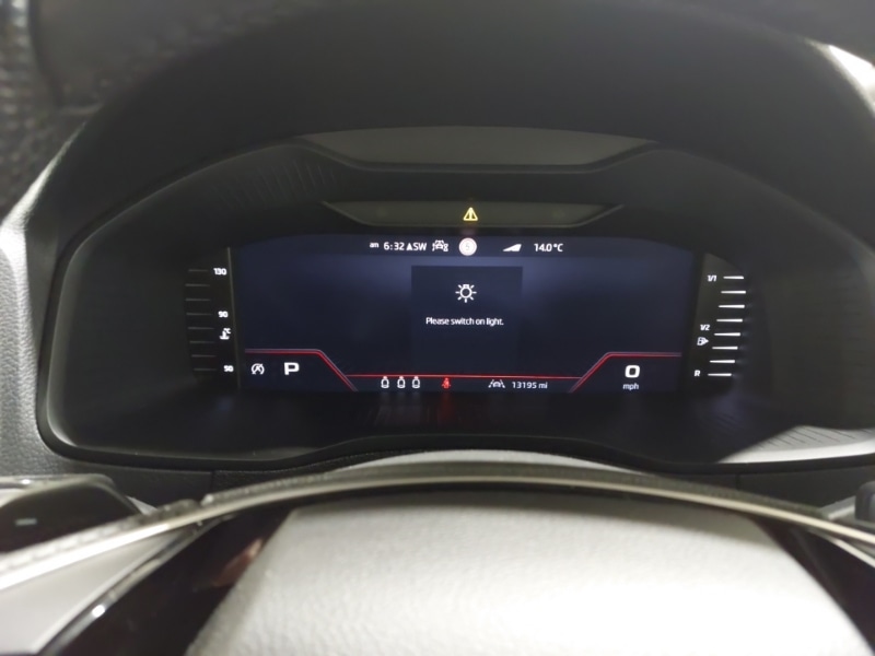 Used Skoda Karoq 2024 for sale - 76478344: Photo 15