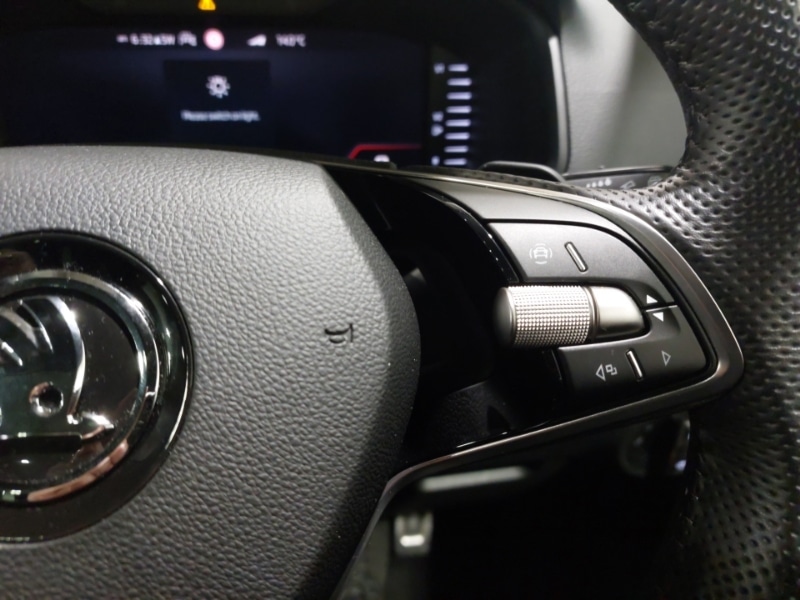 Used Skoda Karoq 2024 for sale - 76478344: Photo 17