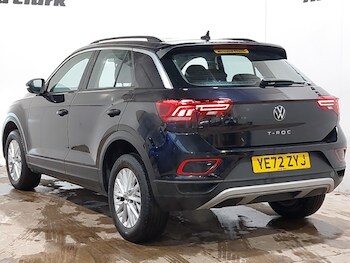 Used Volkswagen T-Roc 2022 for sale - 77526570: Photo