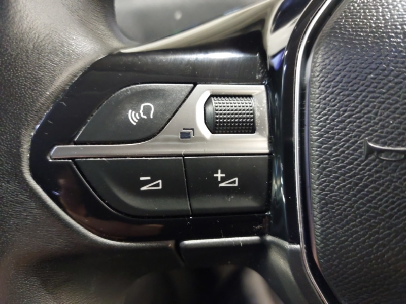 Used Peugeot 3008 2018 for sale - 77070275: Photo 17