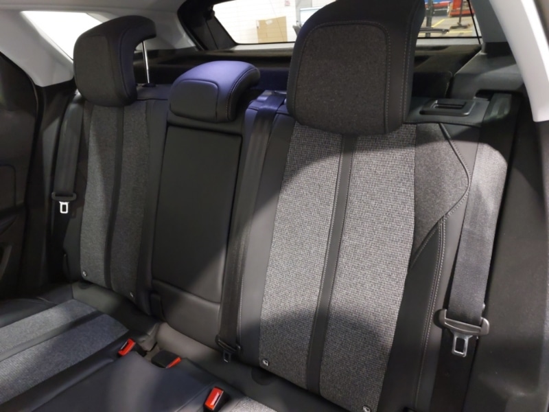 Used Peugeot 3008 2018 for sale - 77070275: Photo 6