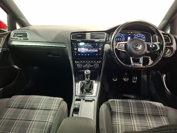 Used Volkswagen Golf 2017 for sale - 78873105: Photo
