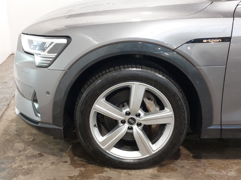 Used Audi e-tron 2021 for sale - 76365655: Photo 13