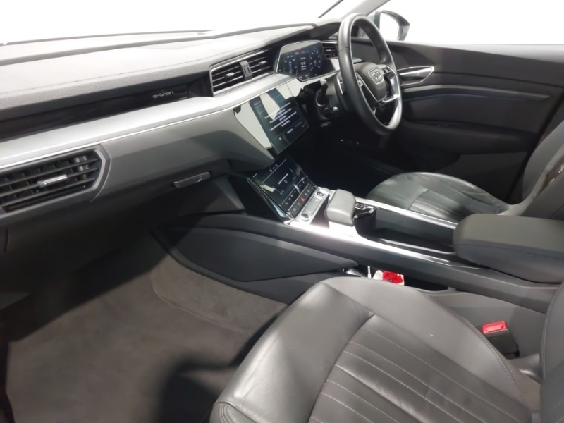 Used Audi e-tron 2021 for sale - 76365655: Photo 5