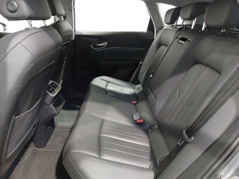 Used Audi e-tron 2021 for sale - 76365655: Photo 6