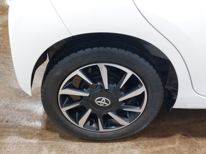 Used Toyota AYGO 2021 for sale - 77338071: Photo 16