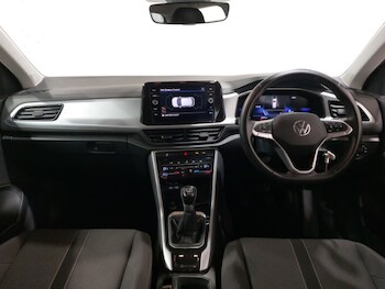 Used Volkswagen T-Roc 2024 for sale - 78841801: Photo