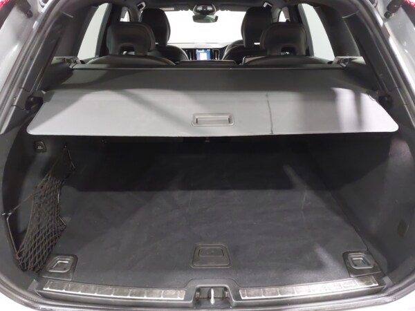 Used Volvo XC60 2024 for sale - 76264933: Photo 8