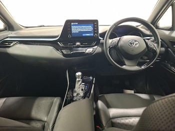 Used Toyota C-HR 2021 for sale - 79223637: Photo