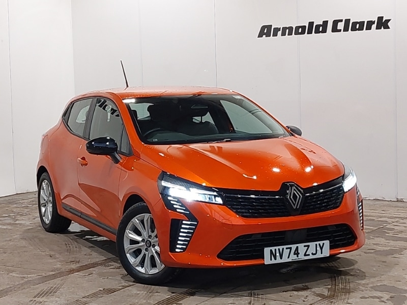 Used Renault Clio 2025 for sale - 76683521: Photo 1