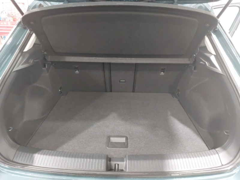 Used Volkswagen T-Roc 2024 for sale - 76418892: Photo 8