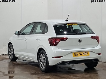 Used Volkswagen Polo 2024 for sale - 79505610: Photo