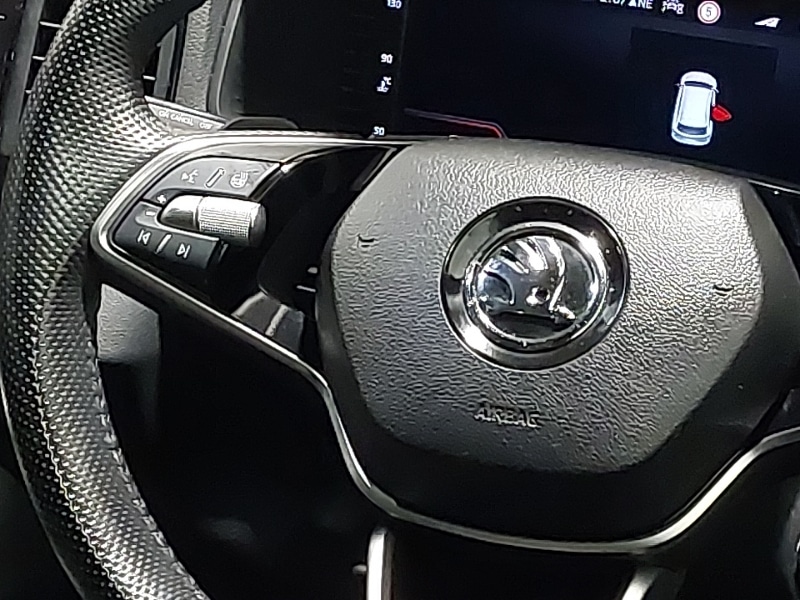 Used Skoda Karoq 2024 for sale - 77343356: Photo 10