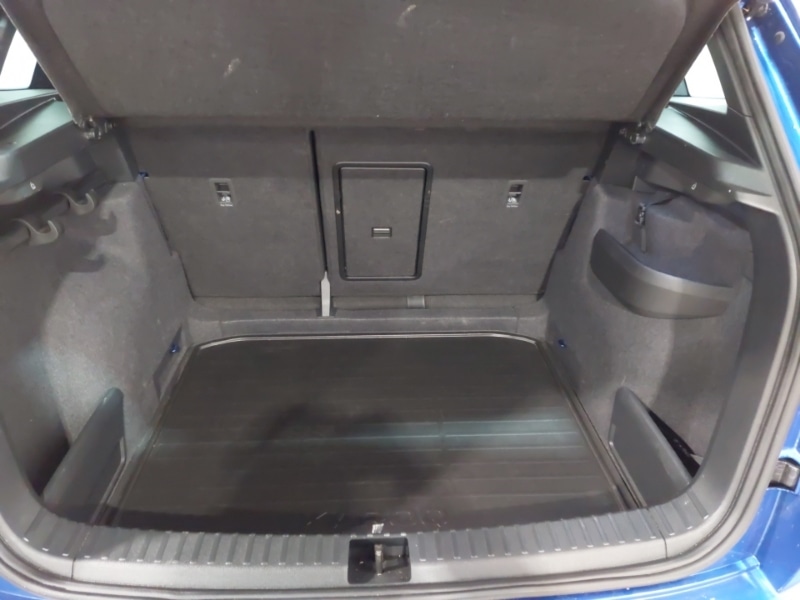 Used Skoda Karoq 2024 for sale - 77343356: Photo 8