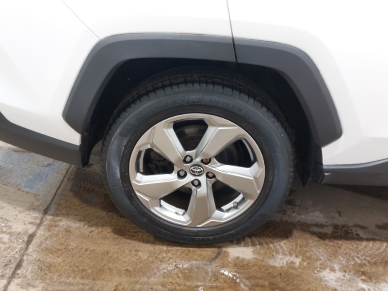 Used Toyota RAV4 2019 for sale - 76696208: Photo 16