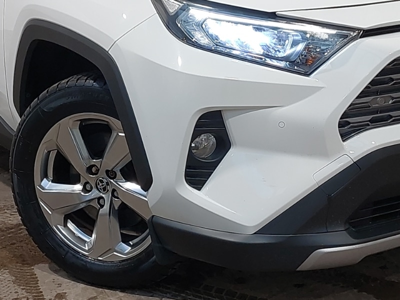 Used Toyota RAV4 2019 for sale - 76696208: Photo 9