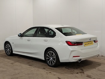 Used BMW 3 Series 2023 for sale - 75408877: Photo