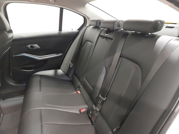 Used BMW 3 Series 2023 for sale - 75408877: Photo 6