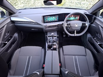 Used Vauxhall Astra 2025 for sale - 78342924: Photo