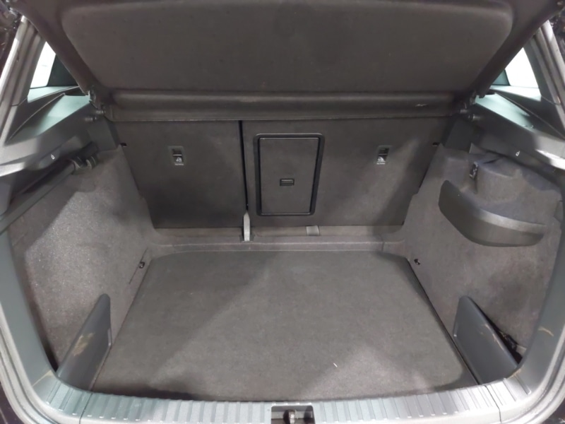 Used Skoda Karoq 2024 for sale - 76498125: Photo 8