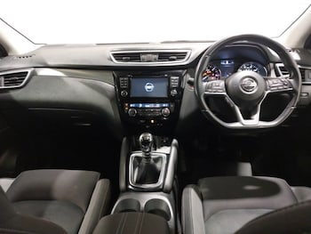 Used Nissan Qashqai 2018 for sale - 77166247: Photo