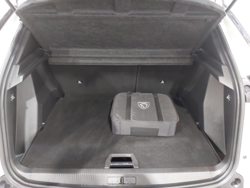 Used Peugeot 2008 2022 for sale - 76879978: Photo 8